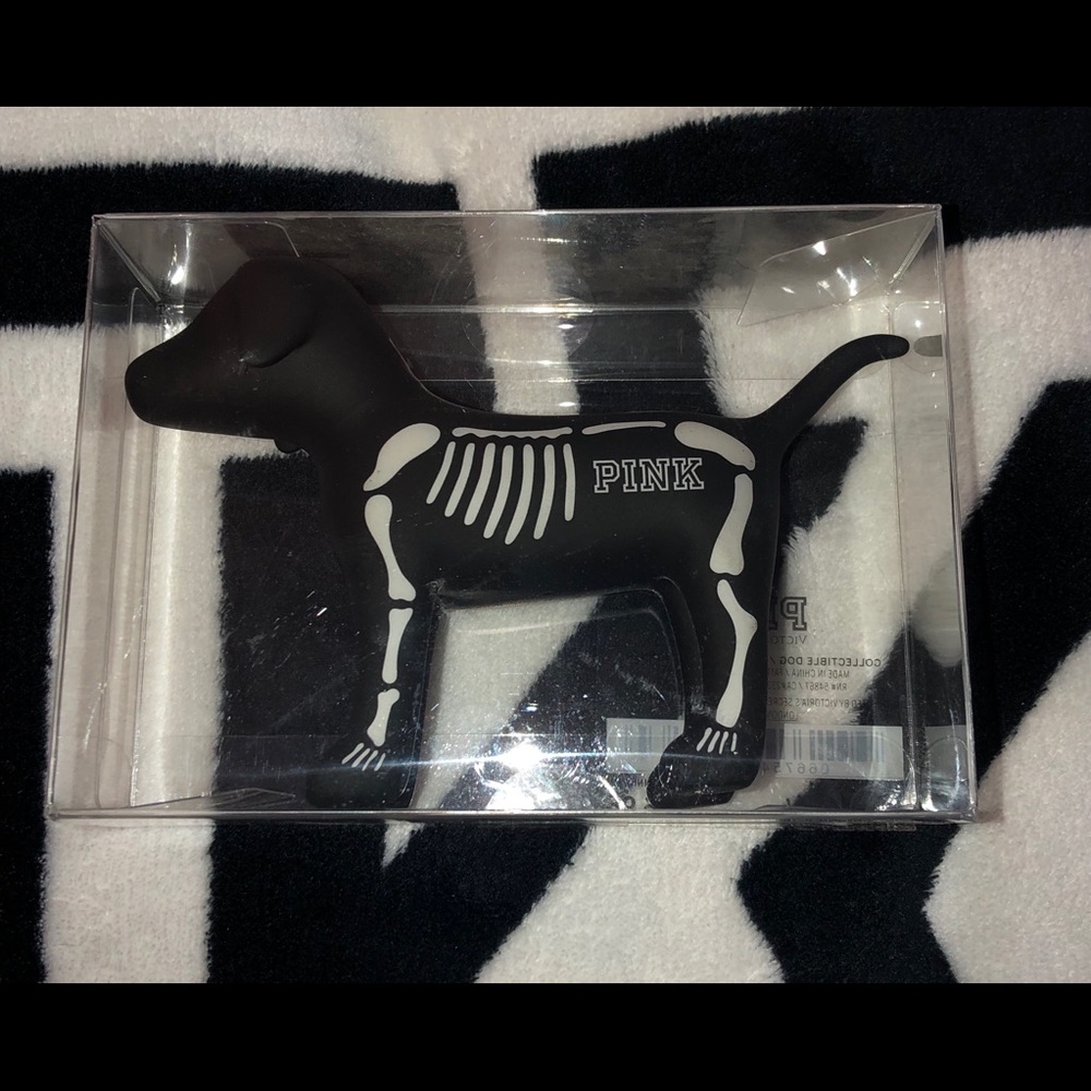 🚫 SOLD on Mercari🚫 VS PINK HALLOWEEN DOG